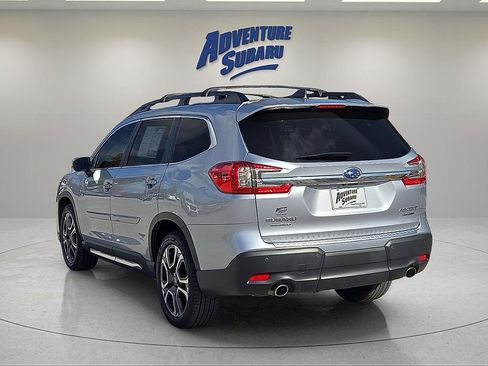 Used 2023 Subaru Ascent Limited image 5