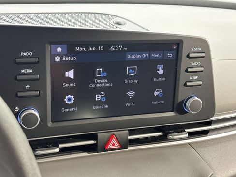 Used 2023 Hyundai Elantra SEL FWD image 30