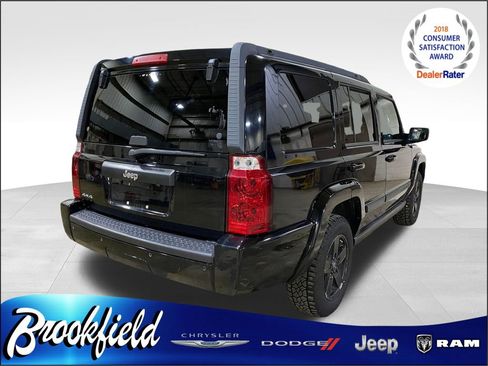 Used 2007 Jeep Commander Sport image 8