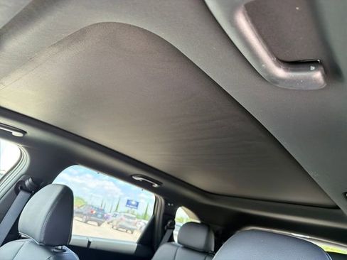 New 2026 Kia Sorento SX Prestige AWD/4WD image 16
