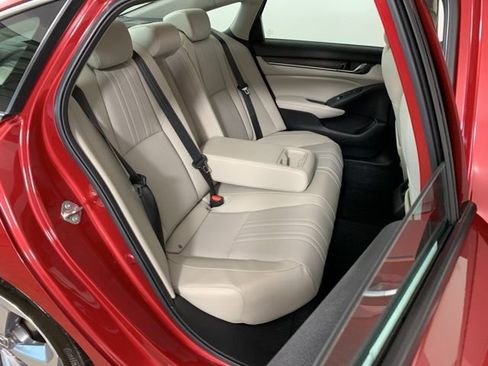 Used 2020 Honda Accord Touring image 35
