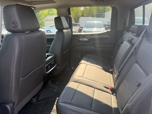 Used 2024 GMC Sierra 1500 SLT AWD/4WD image 28