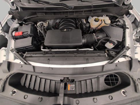 Used 2025 GMC Yukon XL Denali AWD/4WD image 8