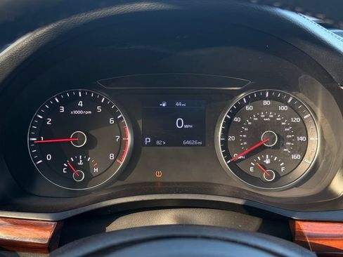 Used 2019 Kia Cadenza Technology FWD image 32