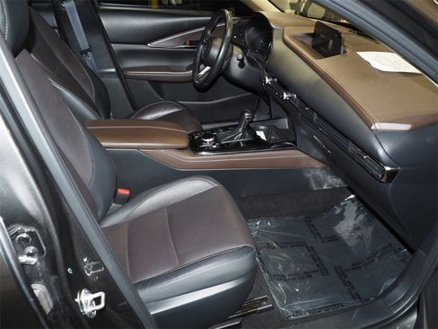 Certified 2022 MAZDA CX-30 2.5 Turbo w/ Premium Plus Pkg image 15