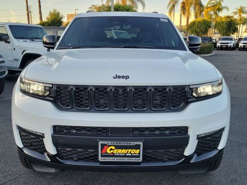 New 2025 Jeep Grand Cherokee L Limited w/ Luxury Tech Group II image 21