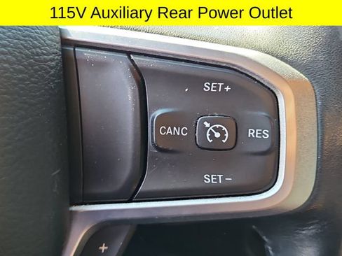 Used 2020 RAM 1500 Big Horn AWD/4WD image 13