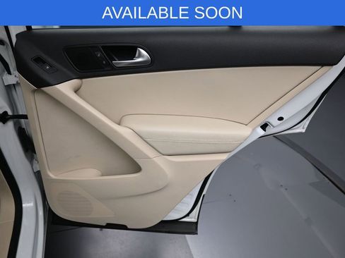 Used 2017 Volkswagen Tiguan S AWD/4WD image 31