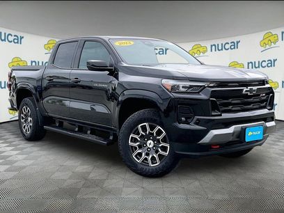 Used 2023 Chevrolet Colorado Z71 w/ Z71 Convenience Package 2