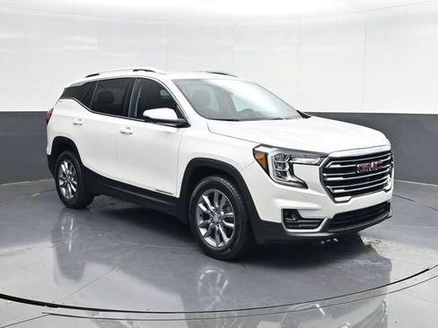 Used 2023 GMC Terrain SLT w/ Tech Package image 1