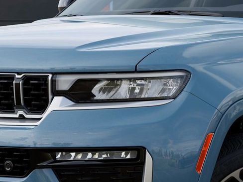 New 2026 Jeep Grand Cherokee Summit AWD/4WD image 10
