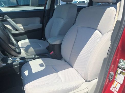 Used 2015 Subaru Forester 2.5i w/ Alloy Wheel Package AWD/4WD image 5