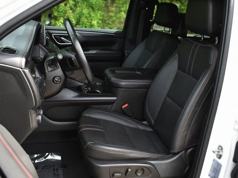 Used 2022 Chevrolet Tahoe RST w/ Sport Performance Package AWD/4WD image 12