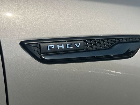 Certified 2025 MAZDA CX-90 Plug-In Hybrid w/Premium Sport image 9