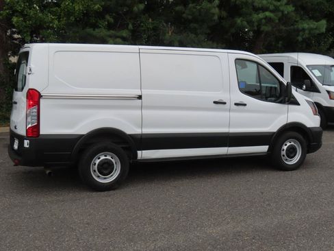 Used 2020 Ford Transit 150 Low Roof RWD image 15
