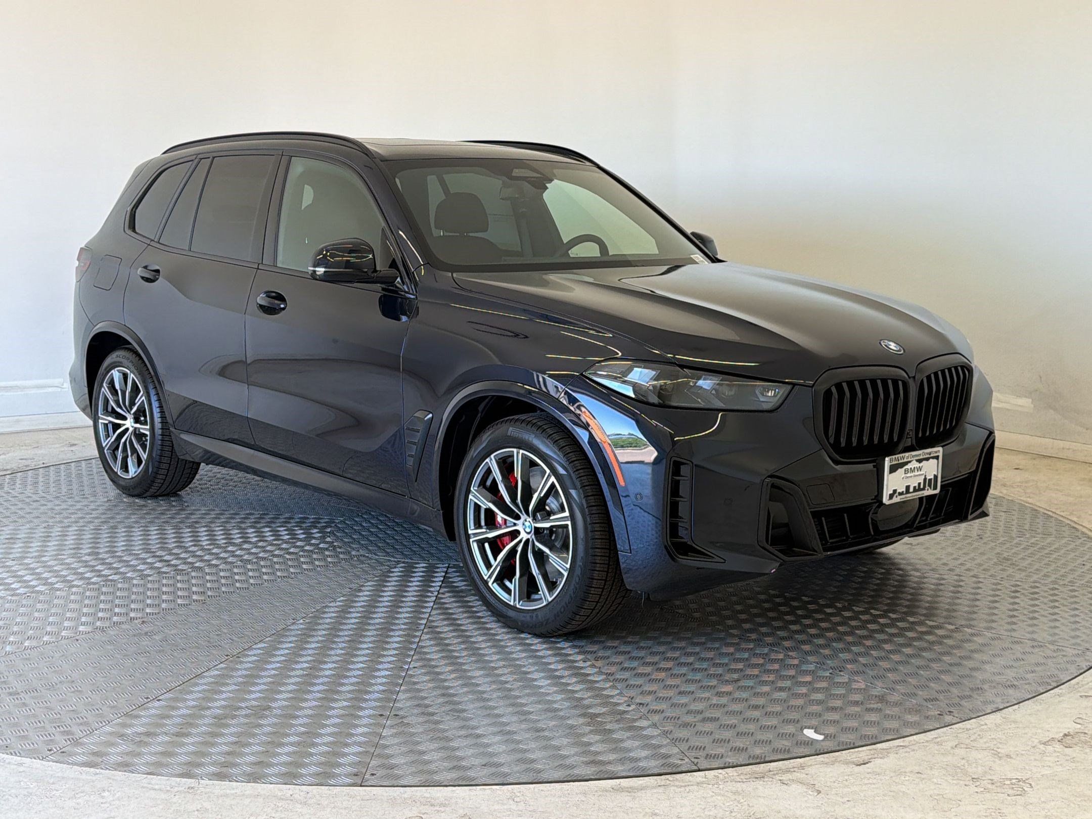 New 2026 BMW X5 xDrive50e w/ M Sport Package AWD/4WD image 7