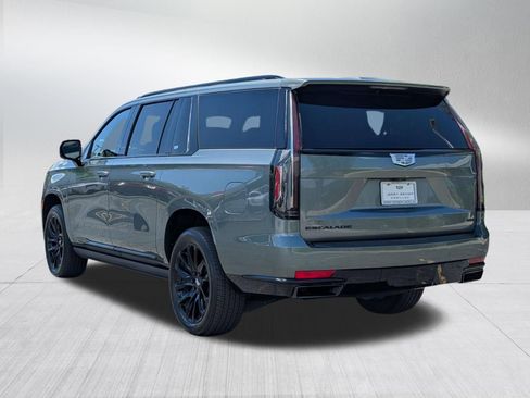 Certified 2023 Cadillac Escalade ESV Sport Platinum AWD/4WD image 4