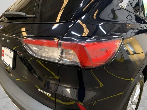 Used 2022 Ford Escape SE w/ Convenience Package image 30