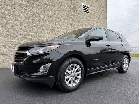 Used 2020 Chevrolet Equinox LS w/ LS Convenience Package FWD image 6