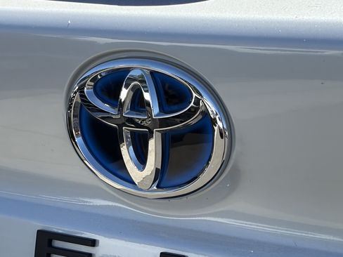 Certified 2024 Toyota Sienna XLE w/ XLE Plus Package AWD/4WD image 4