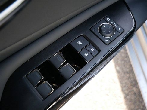 New 2025 Lexus ES 350 w/ Premium Package image 13