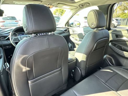 Used 2023 Buick Encore GX Essence w/ Experience Buick Package FWD image 23