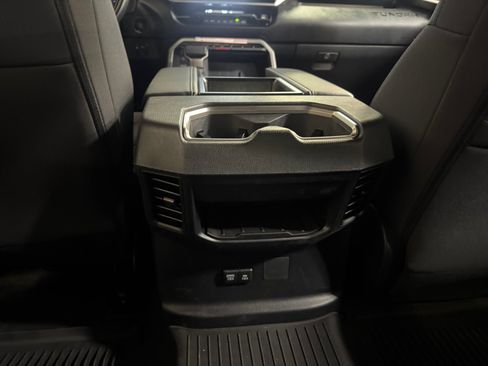 Used 2026 Toyota Tundra SR5 w/ SR5 Convenience Package AWD/4WD image 31