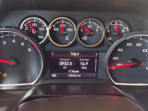 Used 2021 Chevrolet Tahoe RST w/ Luxury Package RWD image 40