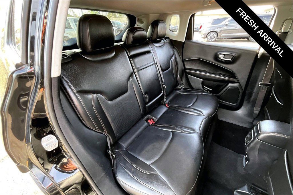 Used 2018 Jeep Compass Limited AWD/4WD image 24