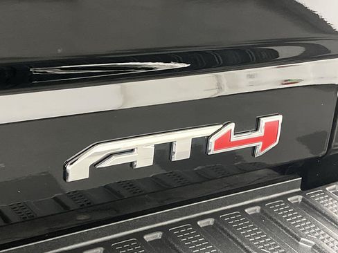 Certified 2025 GMC Sierra 2500 AT4 w/ AT4 Premium Plus Package AWD/4WD image 40