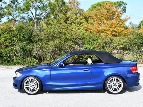 Used 2013 BMW 135i Convertible image 31