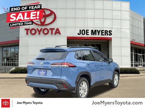 New 2026 Toyota Corolla Cross LE image 5