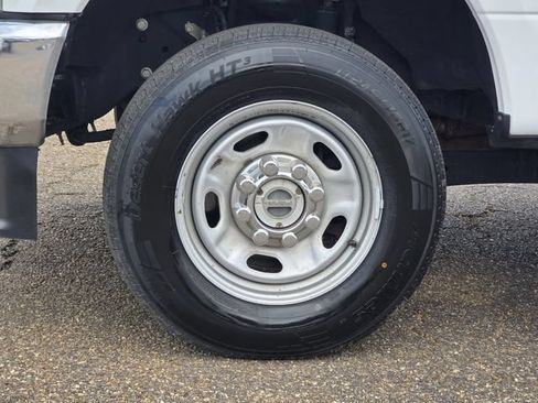 Used 2022 Ford F250 XL w/ Power Equipment Group AWD/4WD image 31