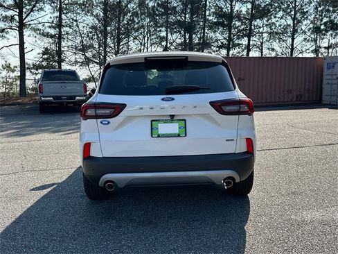 New 2025 Ford Escape SE image 6