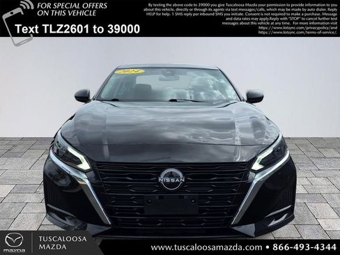 Used 2024 Nissan Altima 2.5 SV AWD/4WD image 2
