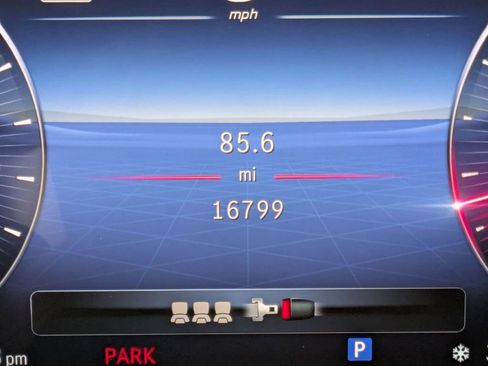 Used 2023 Mercedes-Benz GLC 300 GLC 300 image 26