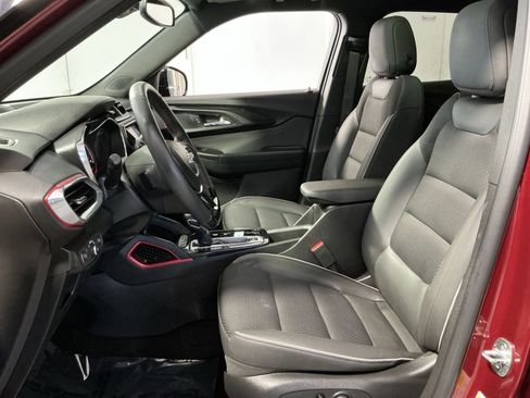 Used 2023 Chevrolet TrailBlazer RS w/ Sun and Liftgate Package AWD/4WD image 14
