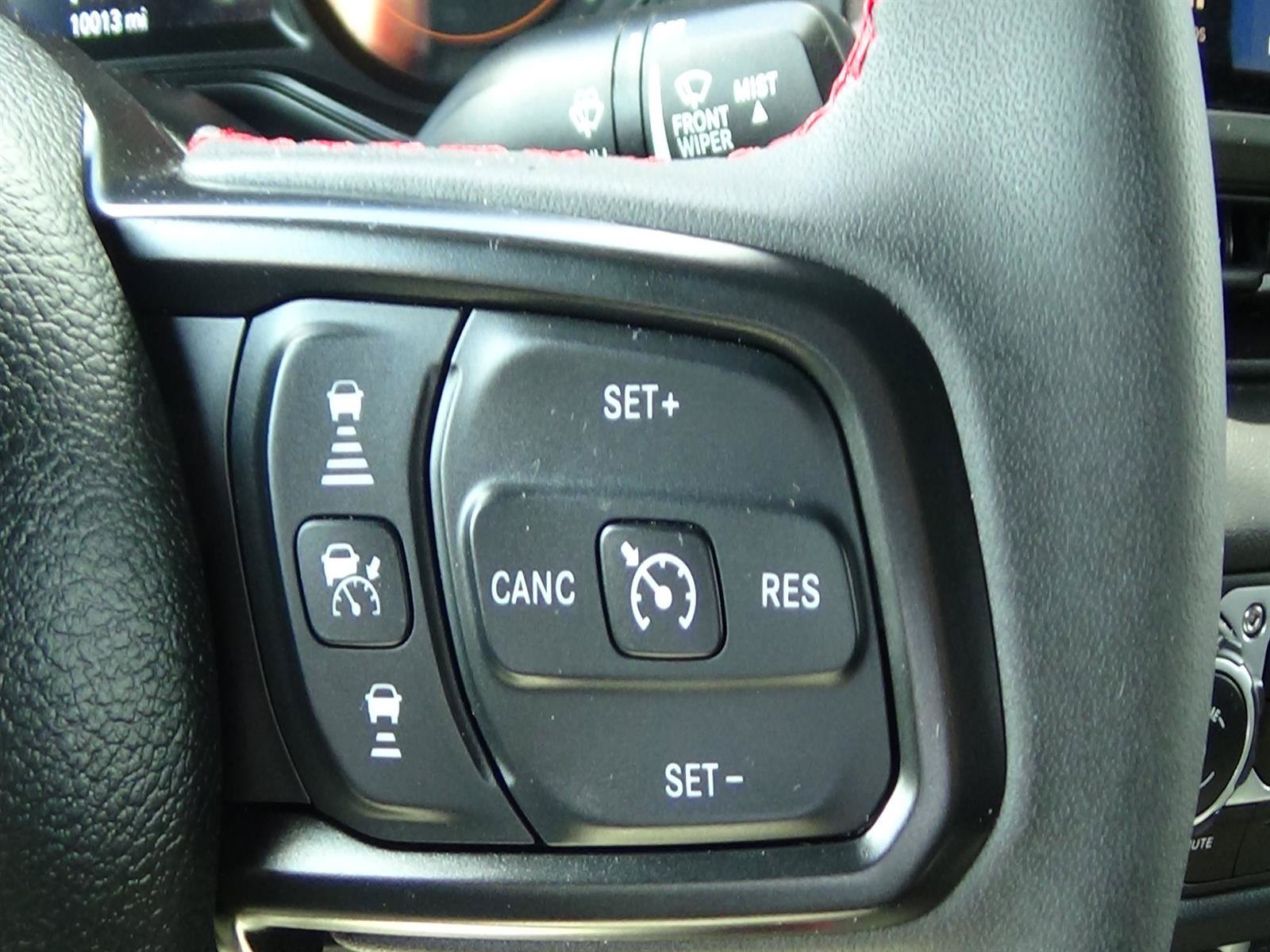 Used 2024 Jeep Gladiator Rubicon w/ Convenience Group AWD/4WD image 20