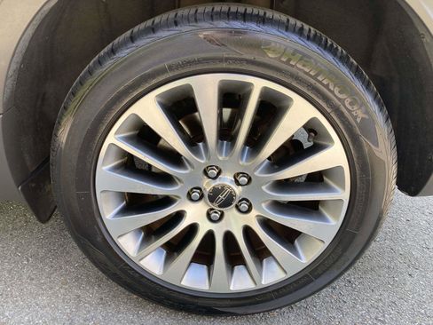 Used 2017 Lincoln MKC Reserve image 13