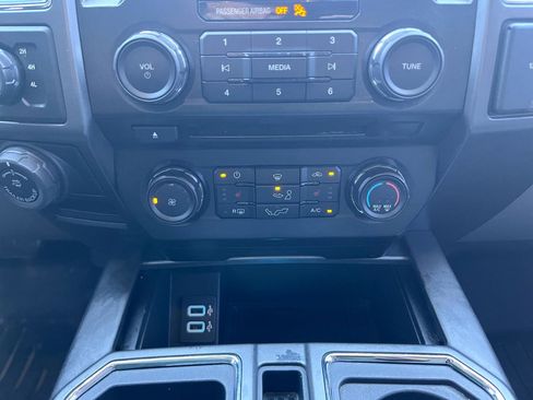 Used 2017 Ford F150 XLT w/ Equipment Group 302A Luxury AWD/4WD image 32
