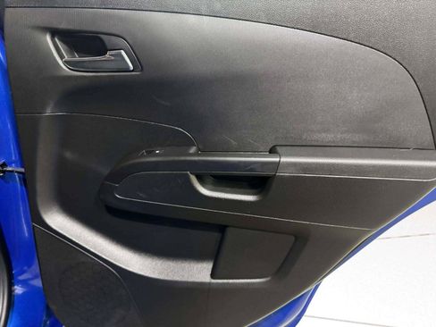 Used 2018 Chevrolet Sonic LT w/ Convenience Package FWD image 32