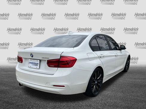 Used 2016 BMW 320i Sedan image 11