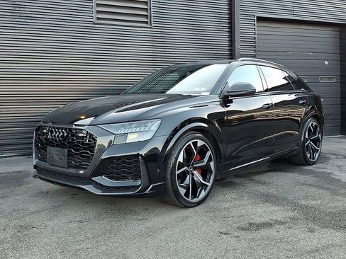 Used 2022 Audi RS Q8 w/ Carbon Optic Package image 1