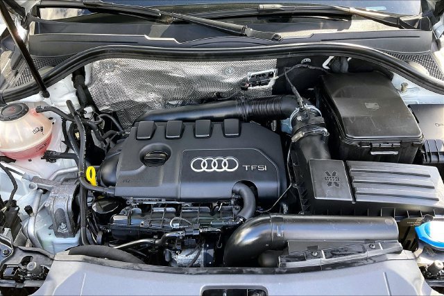Used 2018 Audi Q3 2.0T Premium Plus w/ Premium Plus Package AWD/4WD image 10