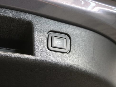 Used 2024 Chevrolet Blazer EV RS RWD image 28