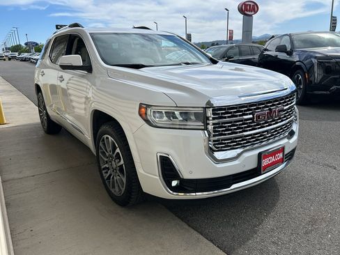 Used 2021 GMC Acadia Denali w/ Denali Ultimate Package AWD/4WD image 3