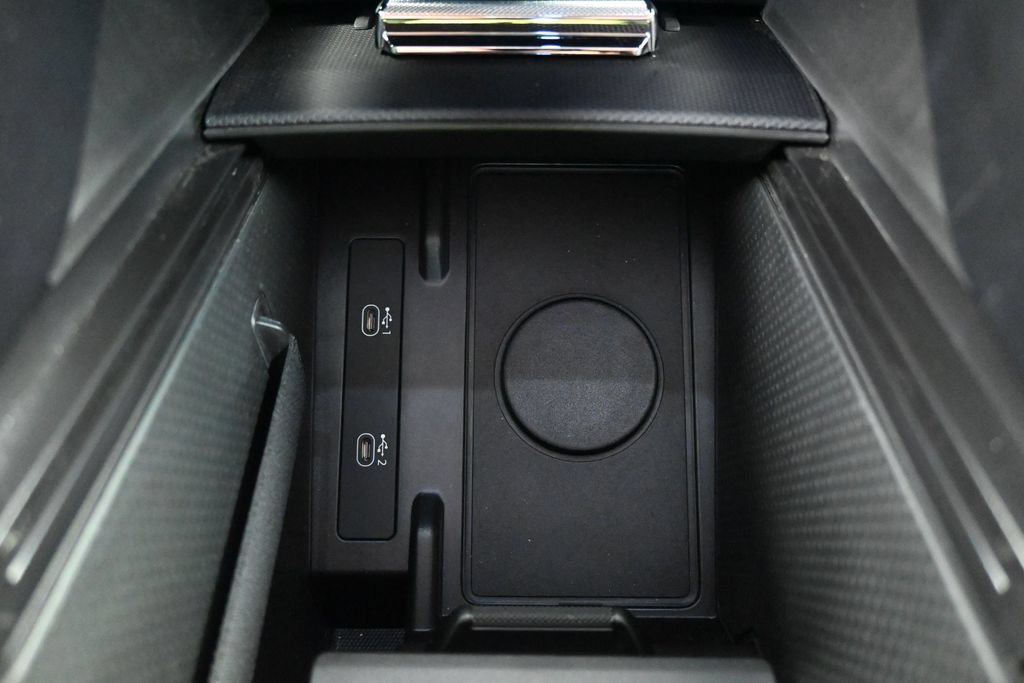 Certified 2026 Porsche Cayenne Electric AWD/4WD image 20