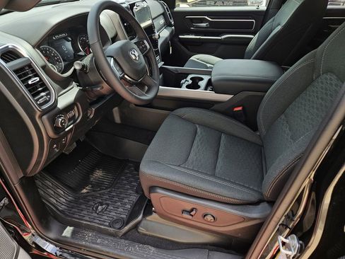 New 2026 RAM 1500 4x4 Crew Cab image 13