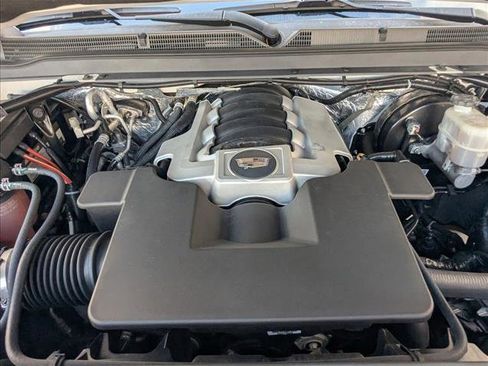 Used 2018 Cadillac Escalade image 23