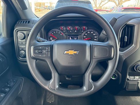 Used 2022 Chevrolet Silverado 1500 Custom image 14